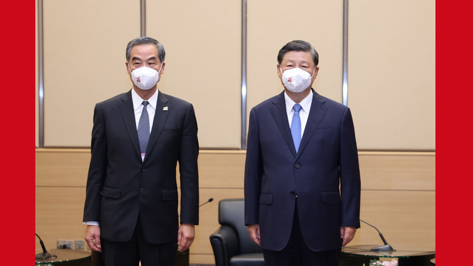 習(xí)近平會(huì)見全國(guó)政協(xié)副主席梁振英