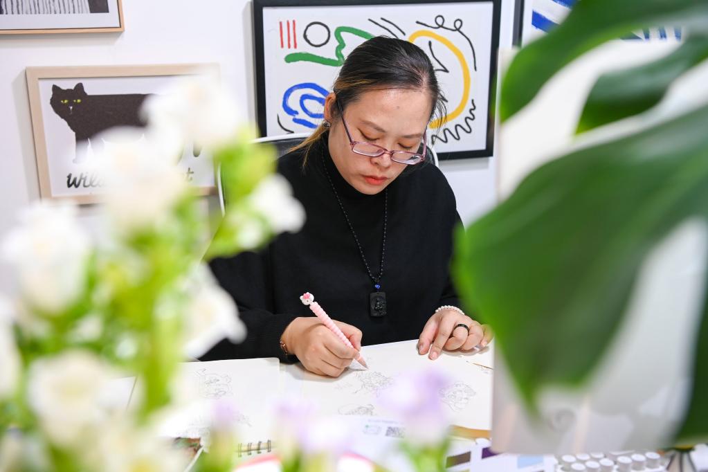 螢火&middot;青春丨非遺元素&ldquo;破圈&rdquo;新&ldquo;國潮&rdquo;&mdash;&mdash;一個青年創(chuàng)業(yè)團隊的探索與突破