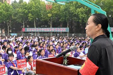 &ldquo;同學，你好！&rdquo;
